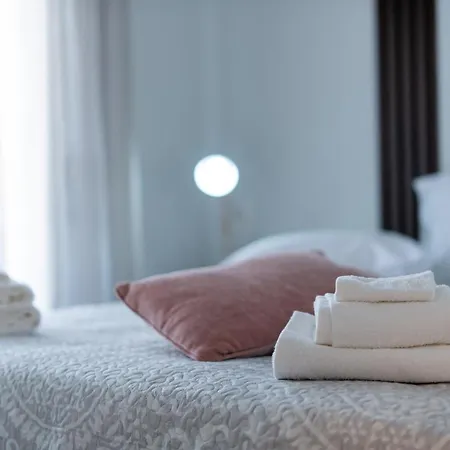 #s20 Chic 1 Bedroom In The Centre Of *